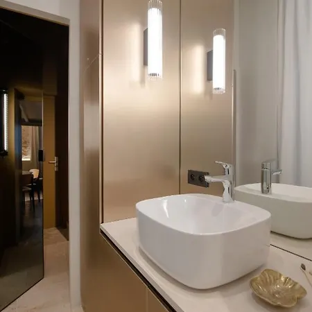 Mihotel Serlin Lyon