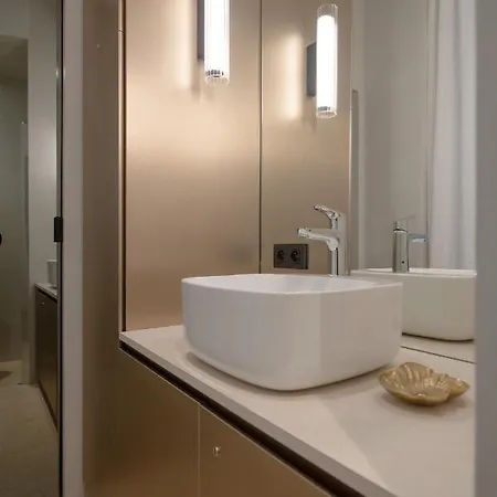 ホテル Mihotel Serlin *